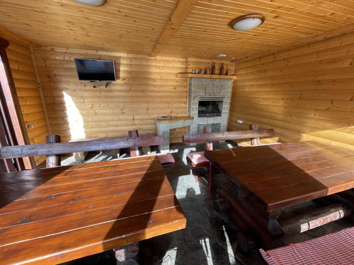 Готель Чарда Bukovel Exterior foto